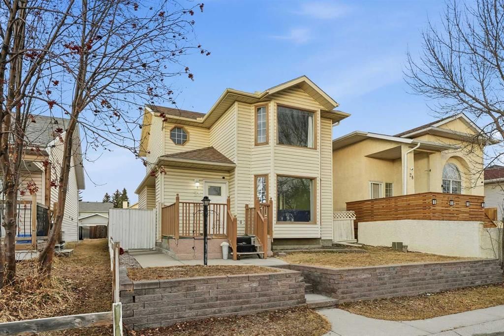24 LAGUNA Close NE, Calgary — photo 3 of 29