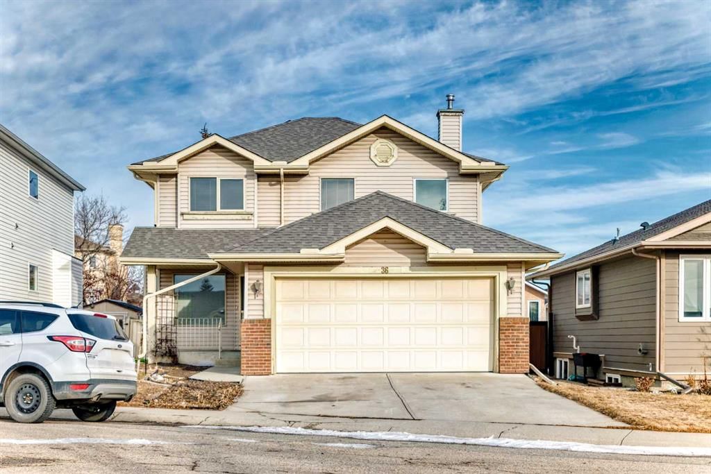 36 Harvest Oak Green NE, Calgary — main listing photo