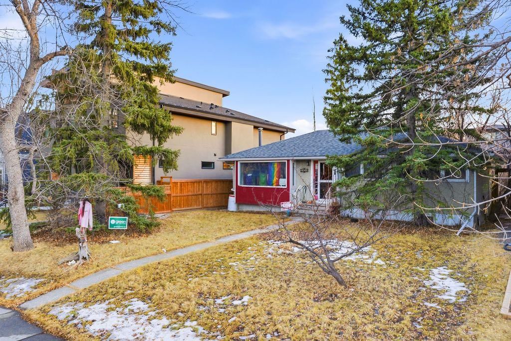 1939 47 Avenue SW, Calgary — photo 2 of 2