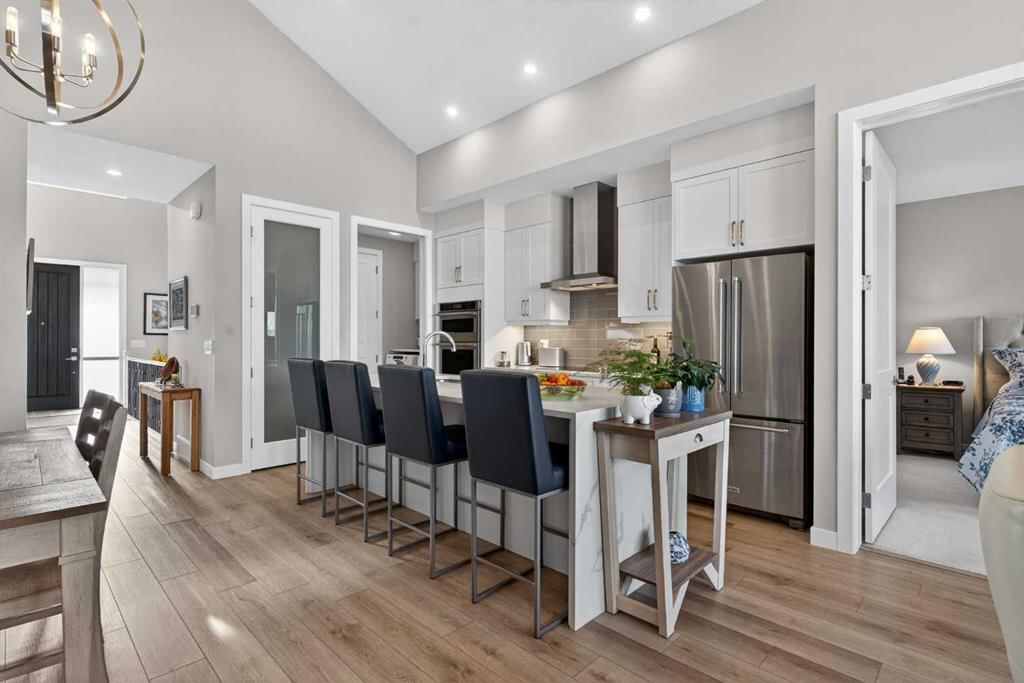 206 Crestridge Common SW, Calgary — photo 2 of 49