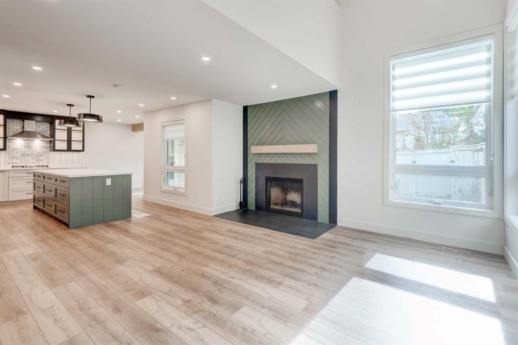 17 Millrise Lane SW, Calgary — photo 5 of 44