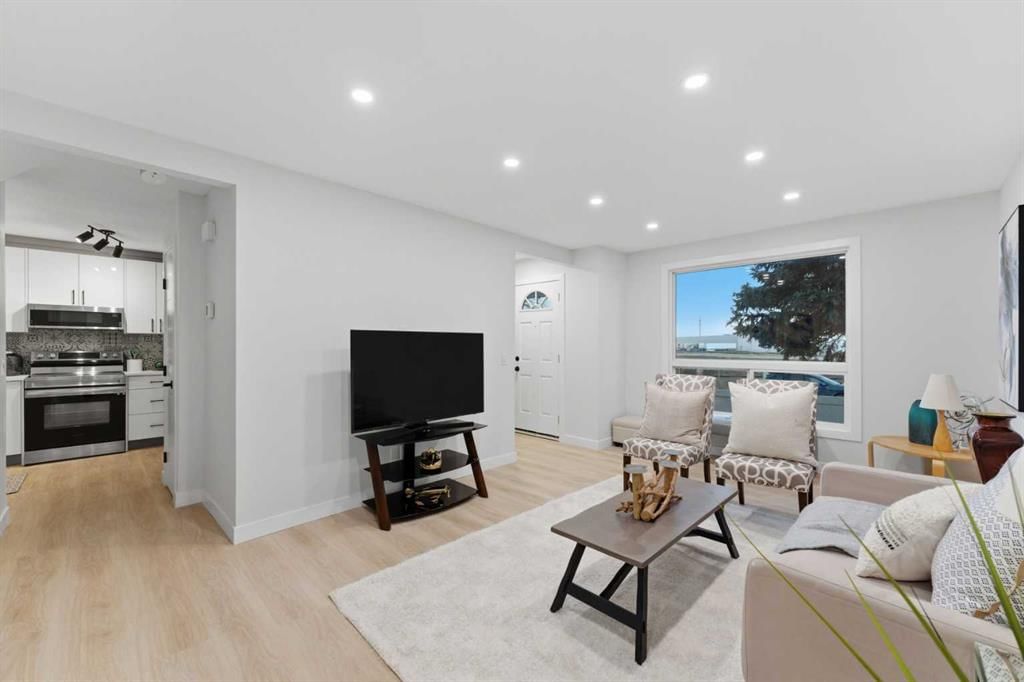 38, 4769 Hubalta Road SE, Calgary — main listing photo