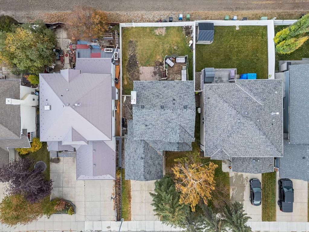 399 Sunlake Road SE, Calgary — photo 2 of 19