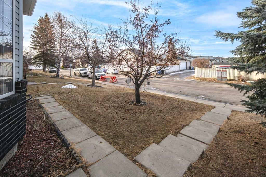324 Harvest Rose Circle NE, Calgary — photo 3 of 34