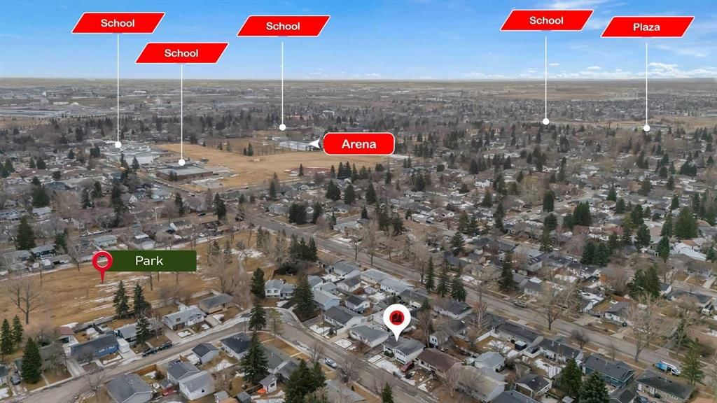127 Lynnview Way SE, Calgary — photo 2 of 39