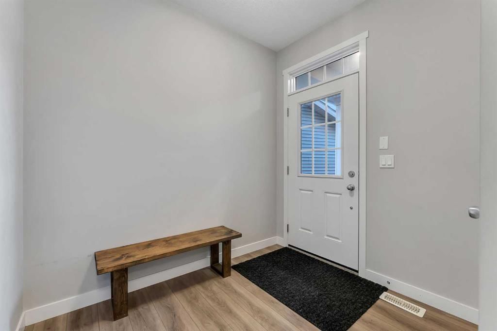 39 Savanna Way NE, Calgary — photo 4 of 37