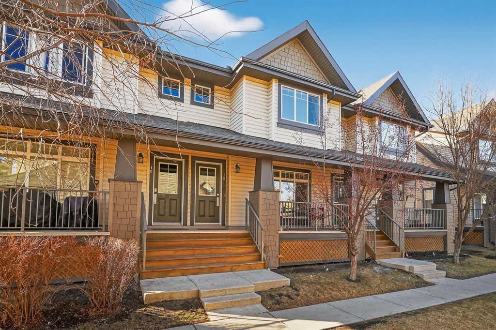 18, 133 Copperpond Heights SE, Calgary — photo 2 of 36