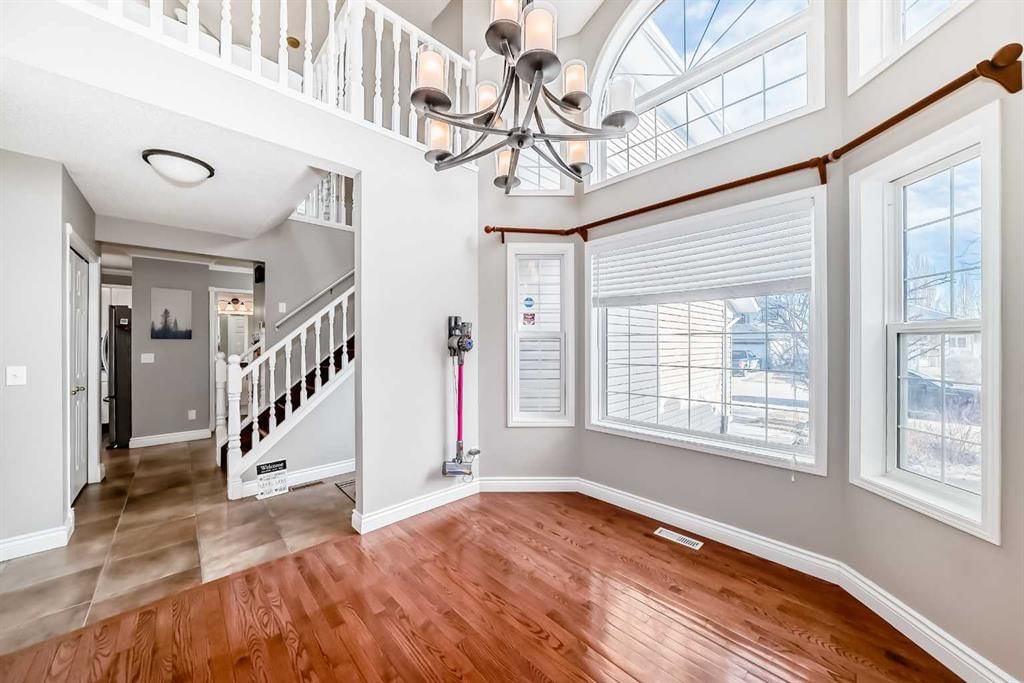 188 Hidden Ranch Crescent NW, Calgary — photo 3 of 47
