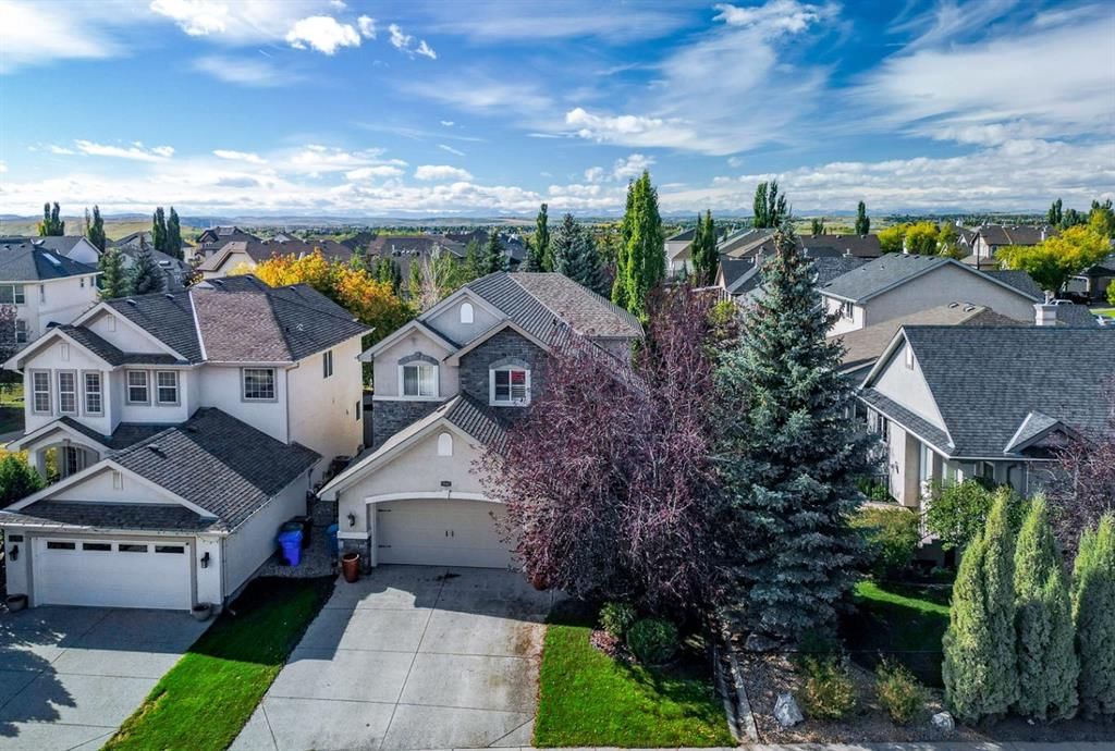 15 Cranleigh Way SE, Calgary — main listing photo