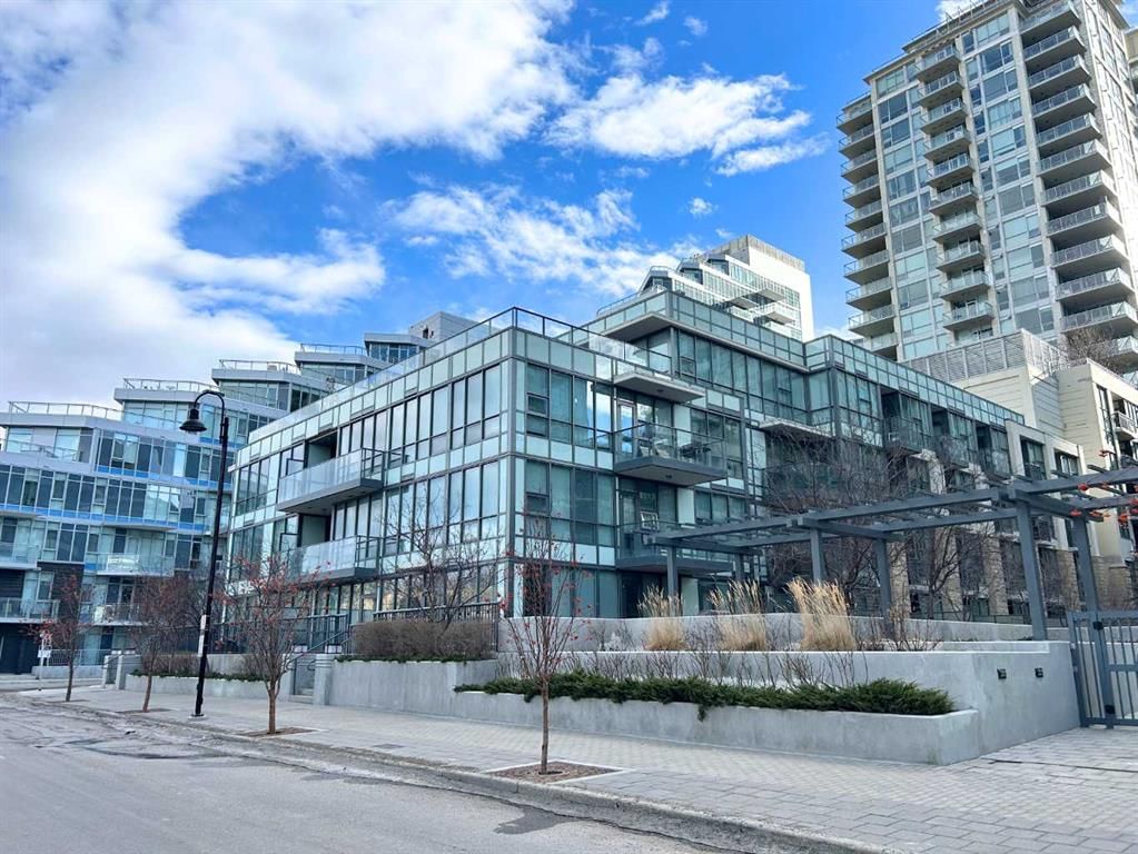 314, 51 Waterfront Mews SW, Calgary — photo 2 of 37