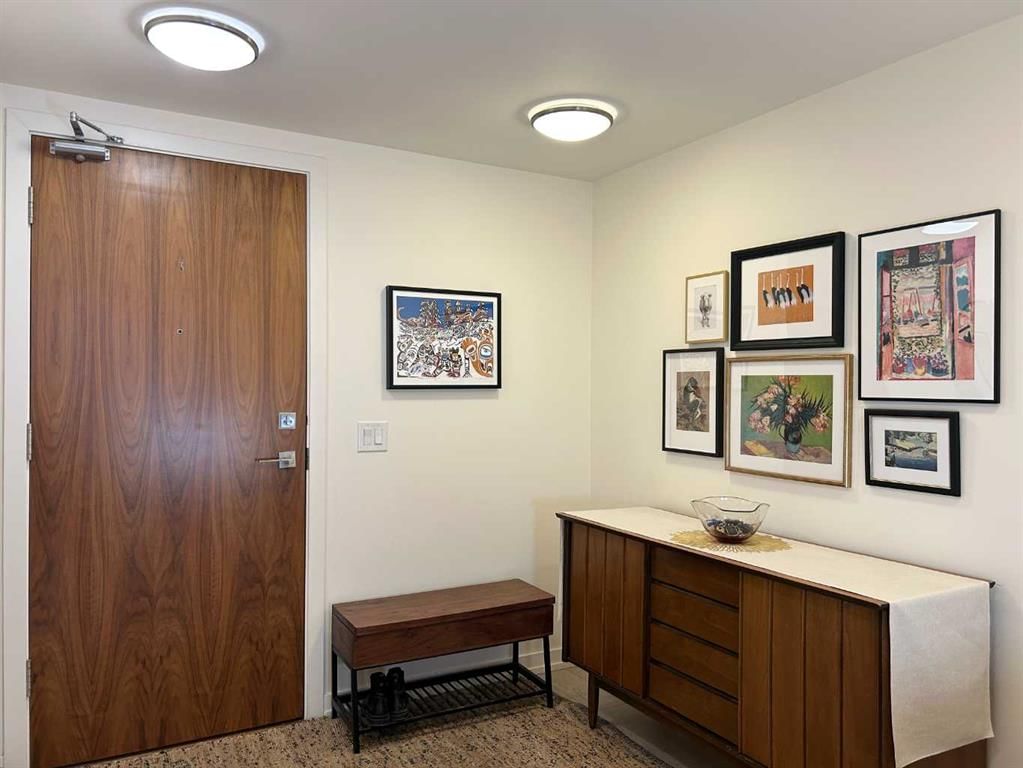 314, 51 Waterfront Mews SW, Calgary — photo 4 of 37