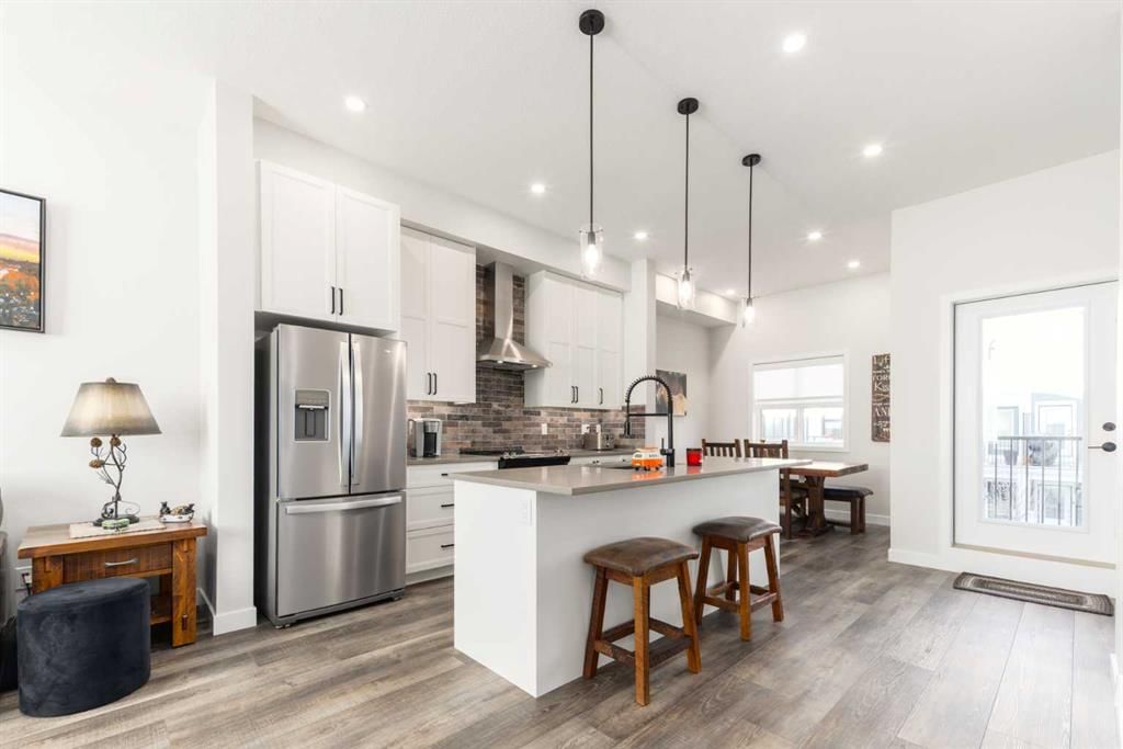 188 LES JARDINS Park SE, Calgary — main listing photo