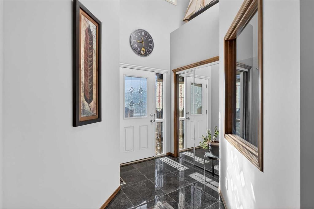 57 Pantego Hill NW, Calgary — photo 2 of 41