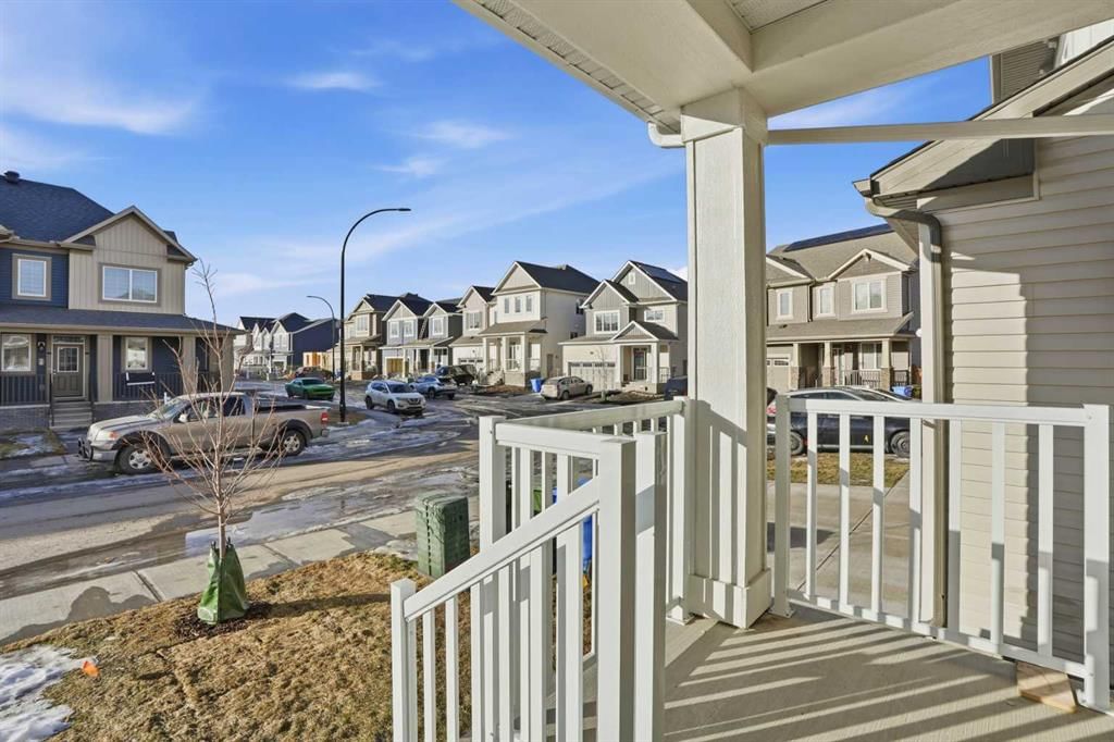 123 Cityside Crescent NE, Calgary — photo 4 of 42