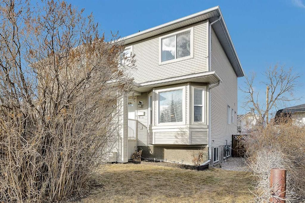 730 69 Avenue SW, Calgary — photo 3 of 40