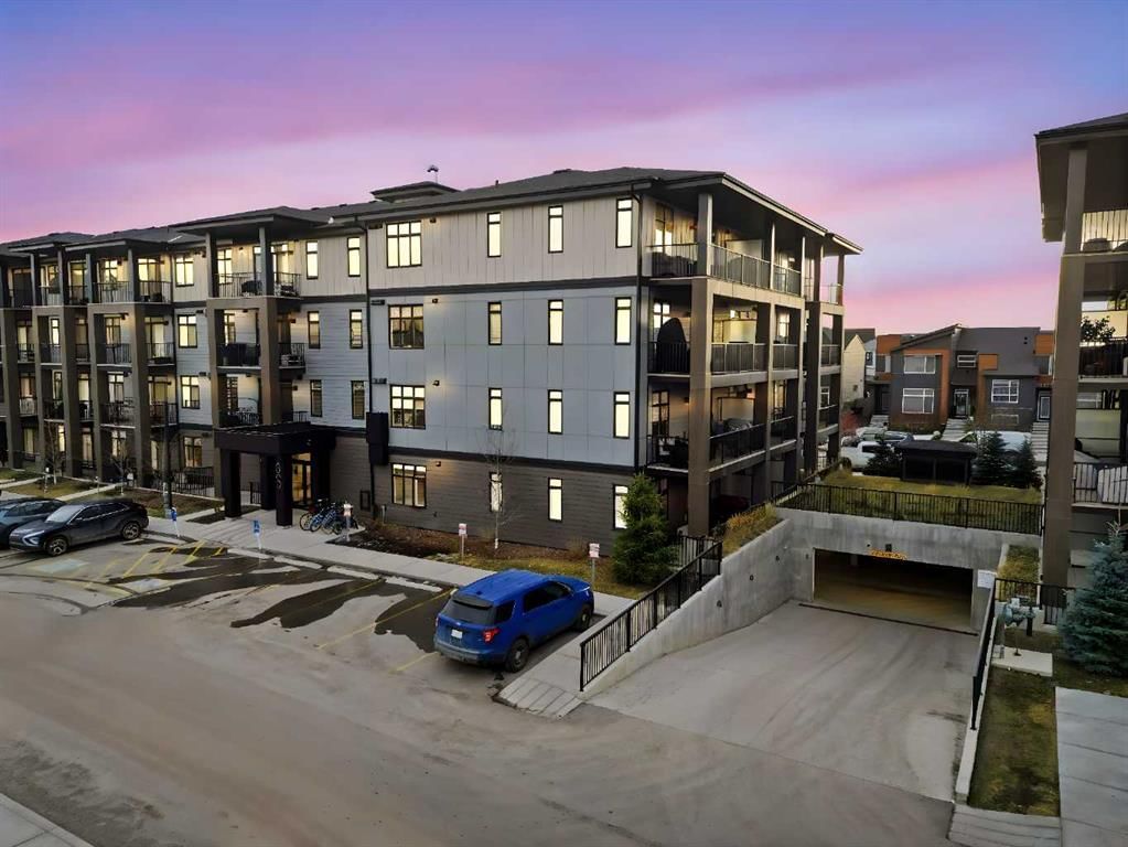 4210, 200 Seton Circle SE, Calgary — photo 2 of 35