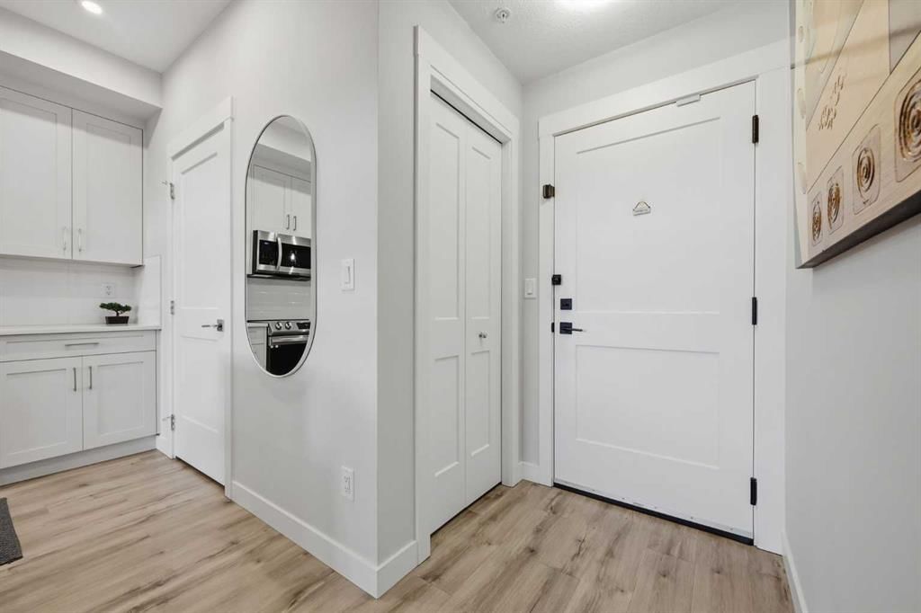 4210, 200 Seton Circle SE, Calgary — photo 4 of 35