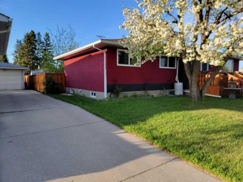 9136 Allison Drive SE, Calgary — photo 2 of 49