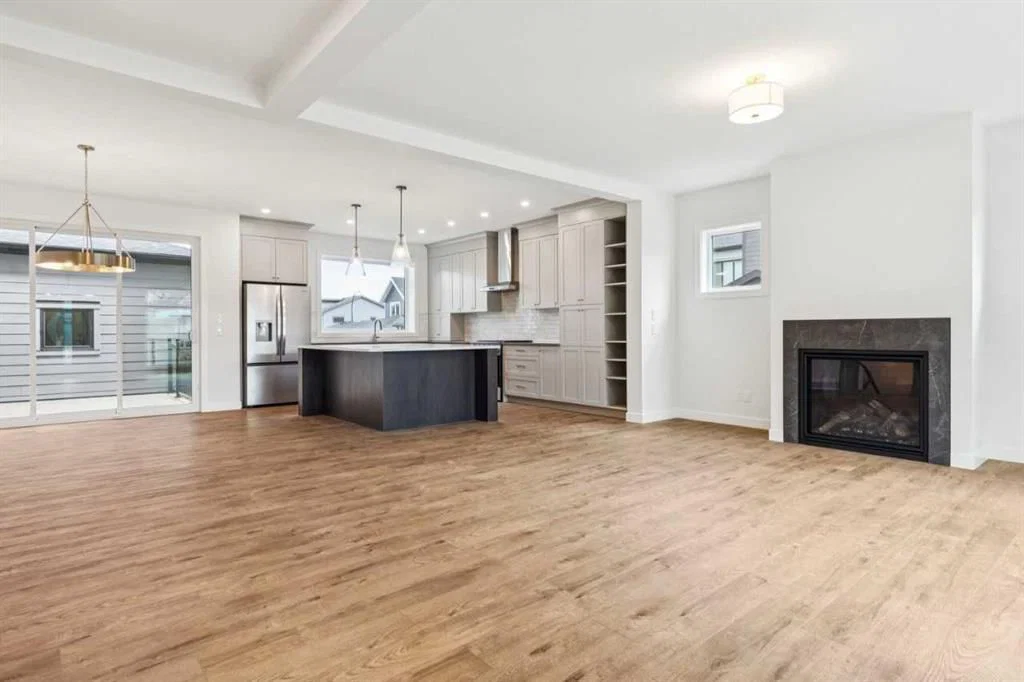 70 Treeline Gardens SW, Calgary — photo 4 of 34