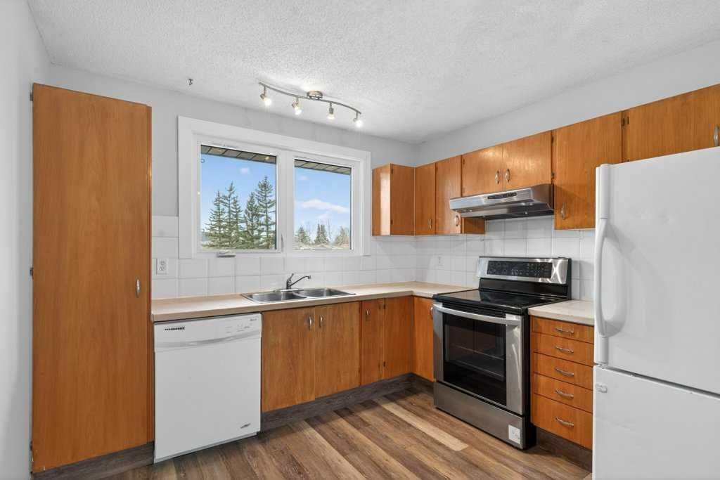4 Abergale Way NE, Calgary — photo 5 of 50