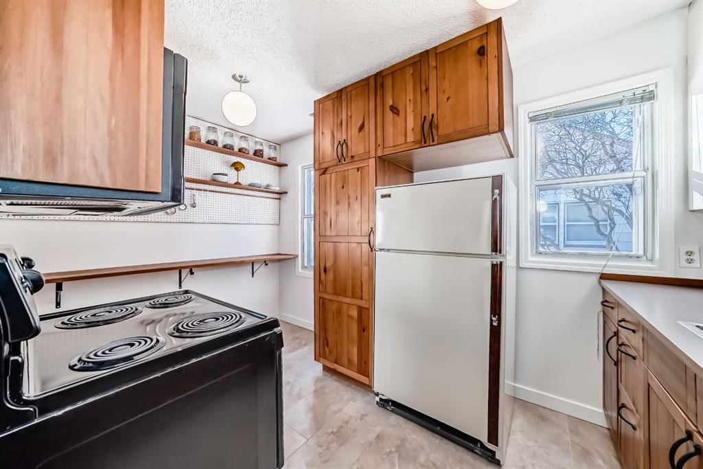 617 19 Street NW, Calgary — photo 5 of 12