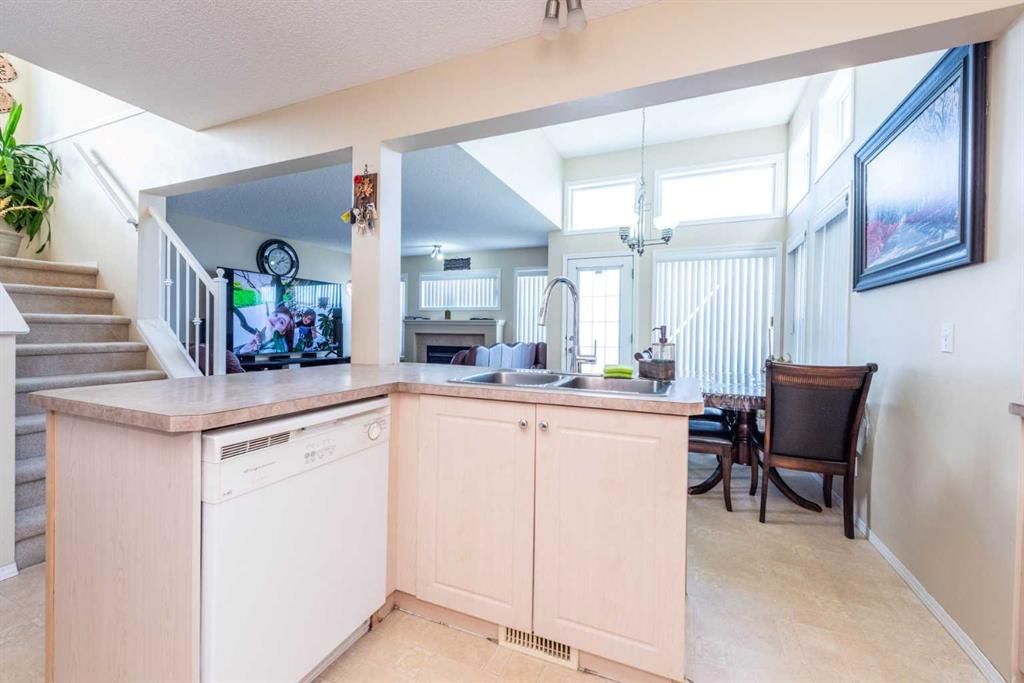 84 Tarington Way NE, Calgary — photo 3 of 47
