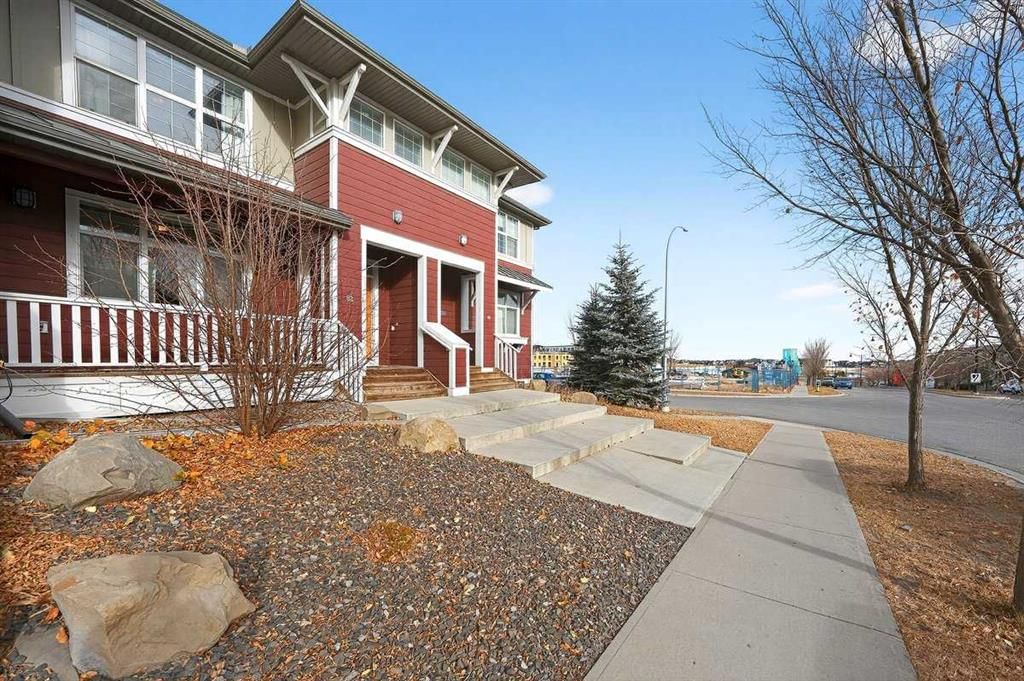 82 Mahogany Drive SE, Calgary — photo 2 of 34