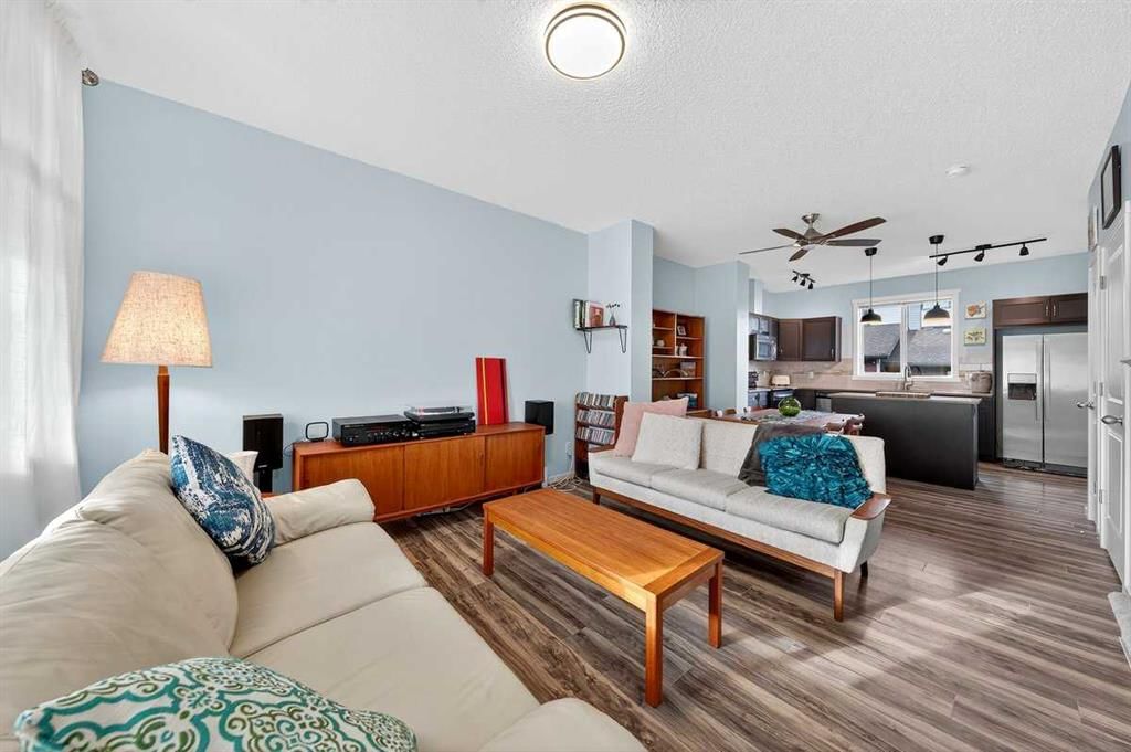 82 Mahogany Drive SE, Calgary — photo 4 of 34