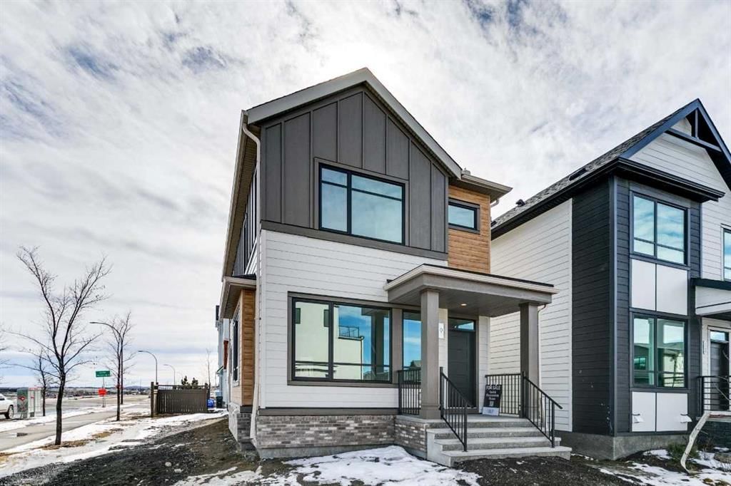 9 Treeline Avenue SW, Calgary — photo 2 of 34