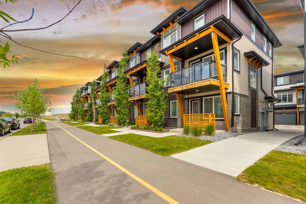 572 Savanna Boulevard NE, Calgary — main listing photo
