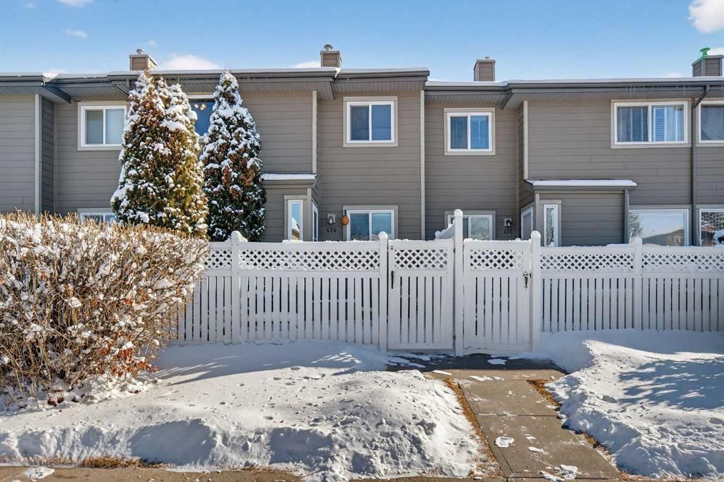 434, 15403 Deer Run Drive SE, Calgary — main listing photo