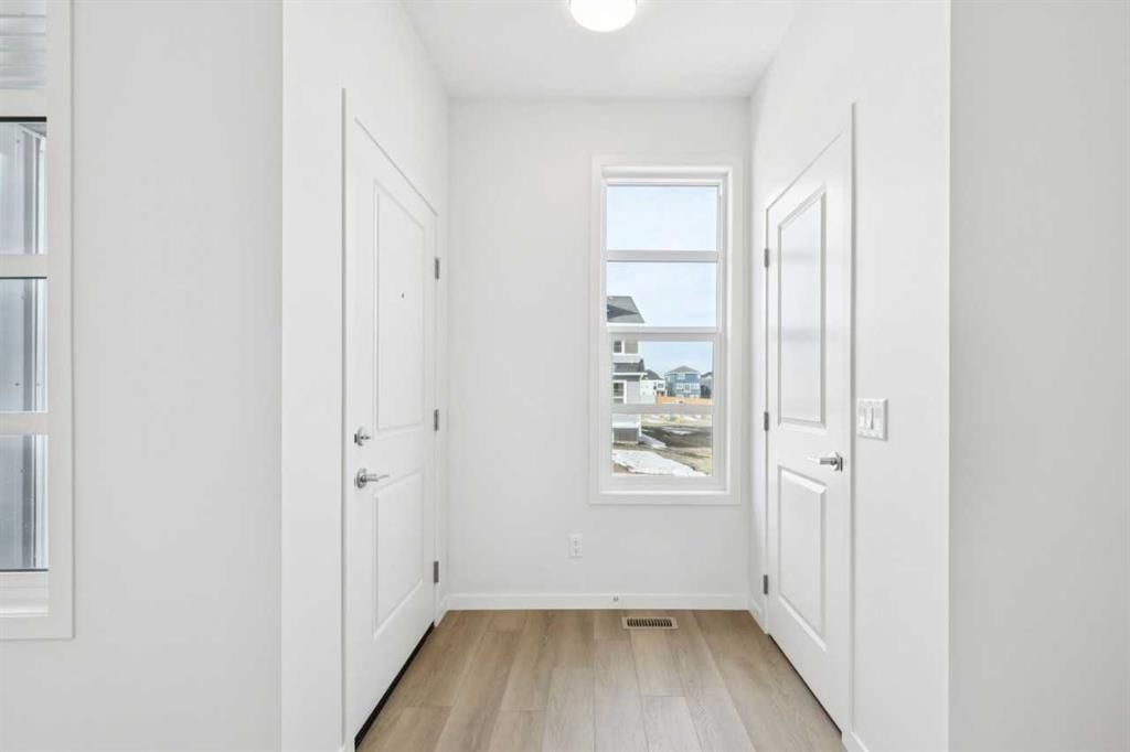 268 Annette Villas NW, Calgary — photo 5 of 33