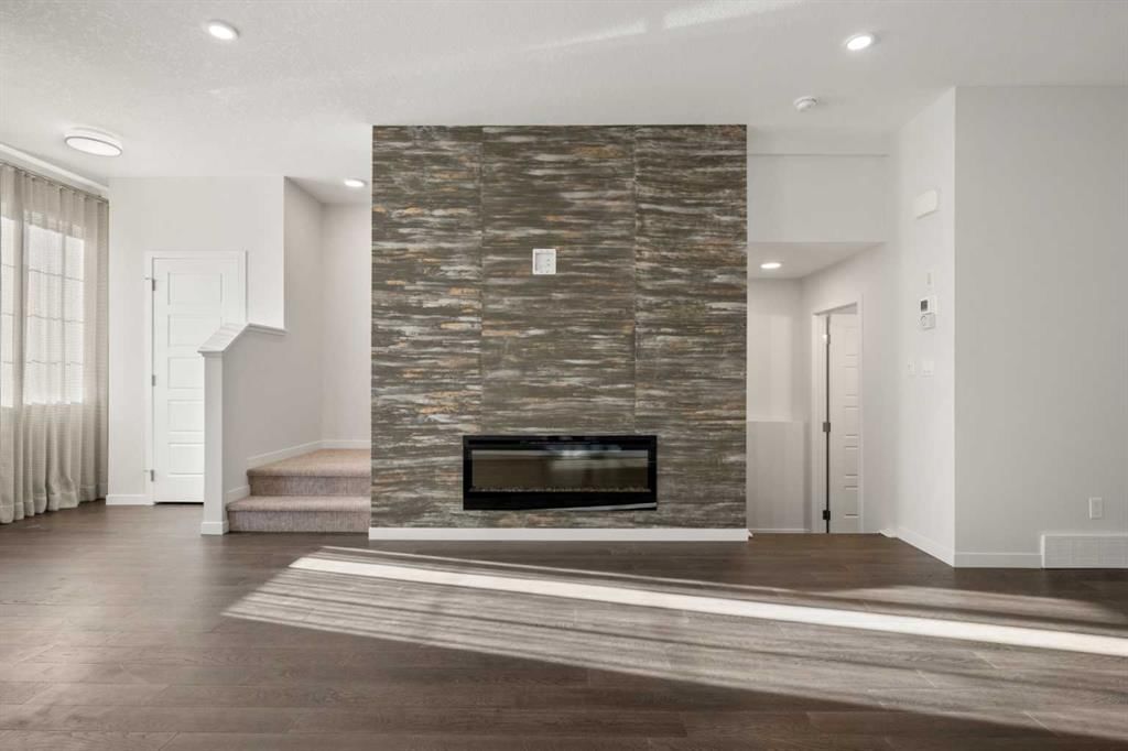 110 Wolf Creek Rise SE, Calgary — photo 3 of 50