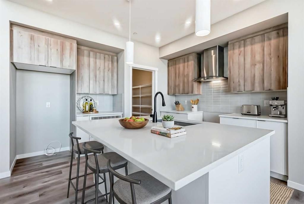 278 Hotchkiss Manor SE, Calgary — photo 2 of 43