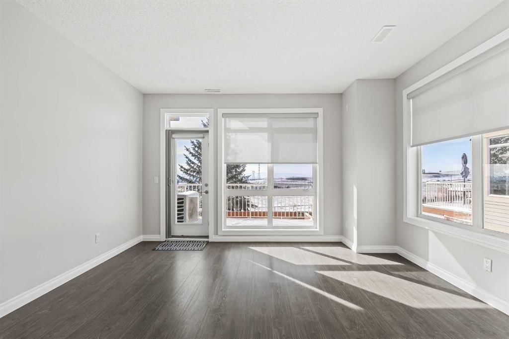 20, 117 Rockyledge View NW, Calgary — photo 3 of 18