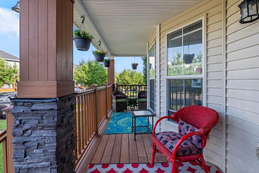 31 Inverness Grove SE, Calgary — photo 4 of 42