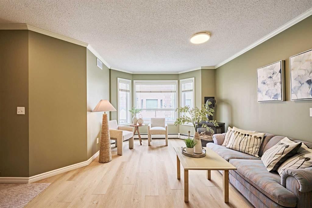 1535 11 Street SW, Calgary — photo 5 of 50