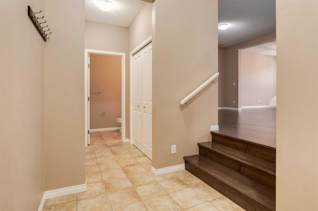 301 Auburn Meadows Boulevard SE, Calgary — photo 2 of 50