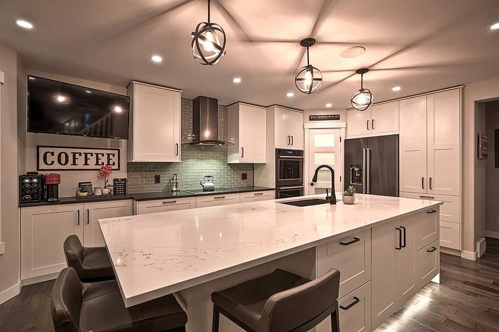 73 Valley Meadow Gardens NW, Calgary — photo 5 of 48