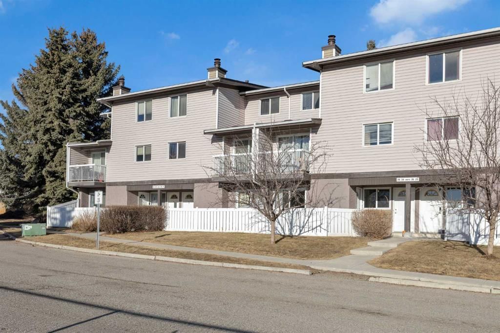 26, 3800 Fonda Way SE, Calgary — photo 2 of 29