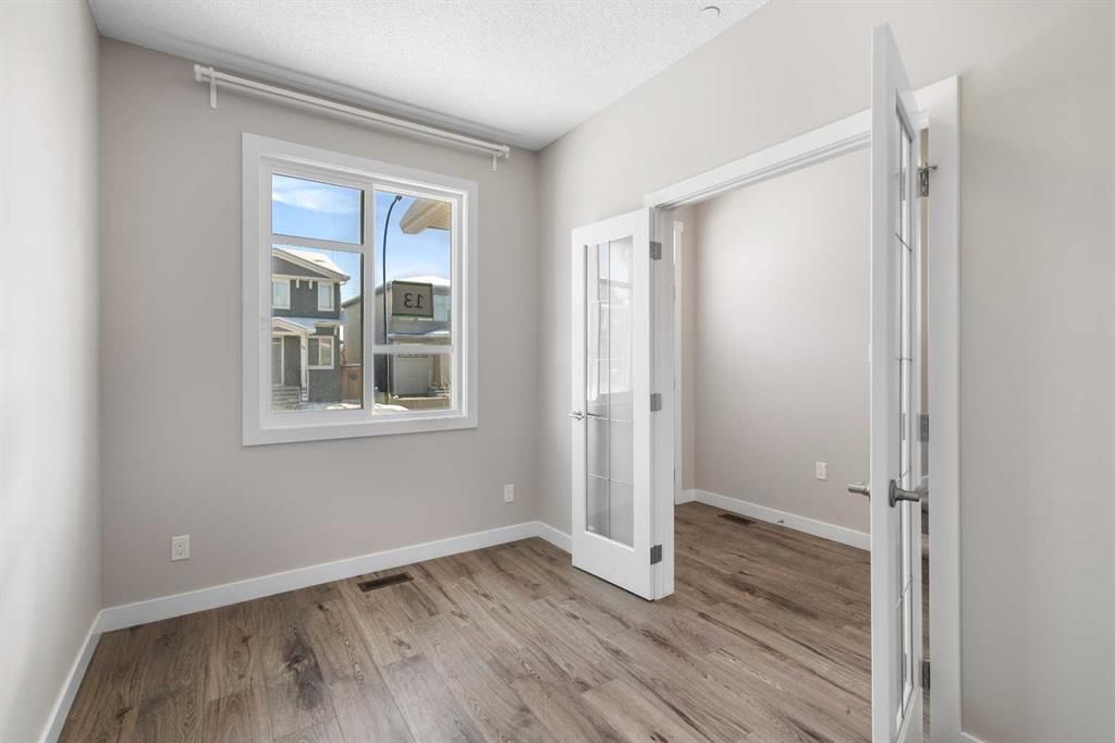 13 Howse Row NE, Calgary — photo 2 of 42
