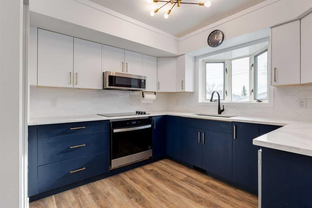 651 84 Avenue SW, Calgary — photo 3 of 45