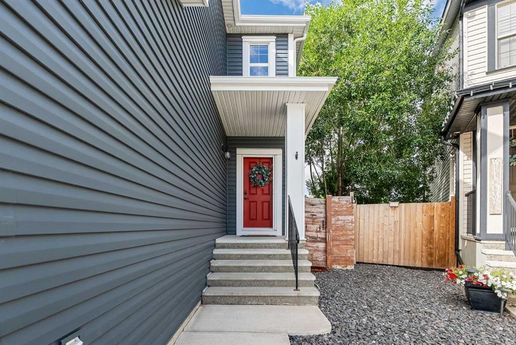 113 Copperpond Bay SE, Calgary — photo 3 of 43