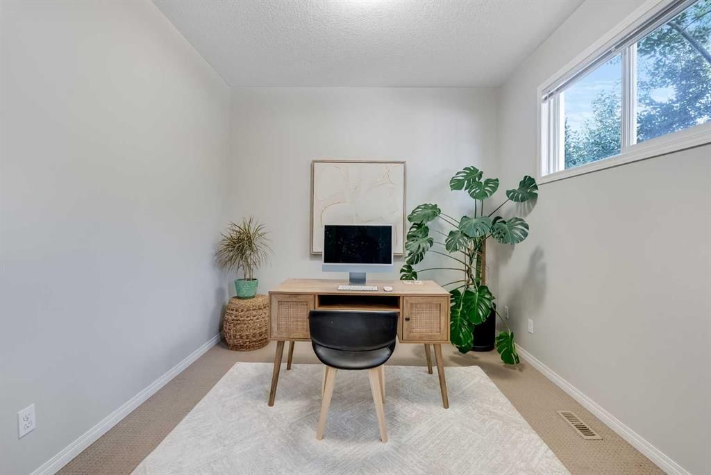 113 Copperpond Bay SE, Calgary — photo 4 of 43