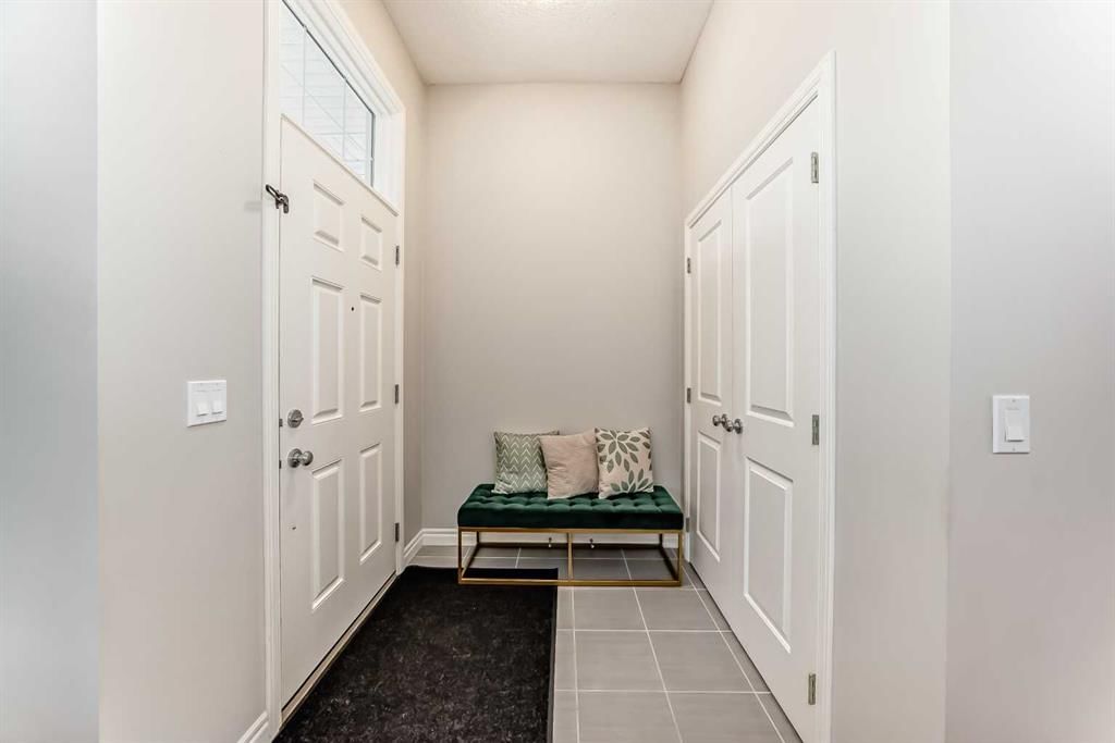 62 Nolanfield Heights NW, Calgary — photo 3 of 48