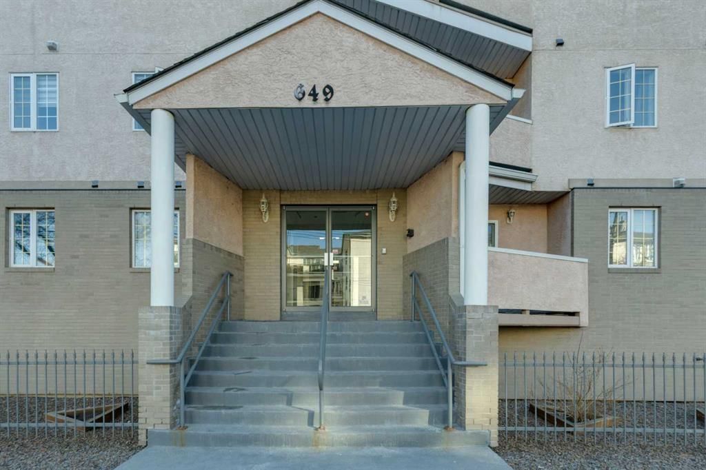 424, 649 Marsh Road NE, Calgary — main listing photo