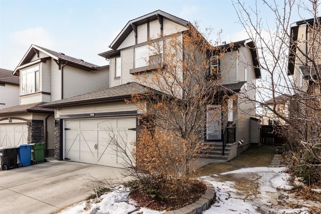526 New Brighton Drive SE, Calgary — main listing photo