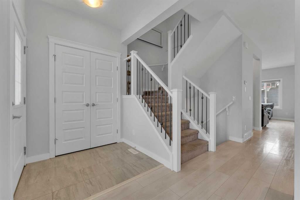 7 Corner Meadows Common NE, Calgary — photo 4 of 42