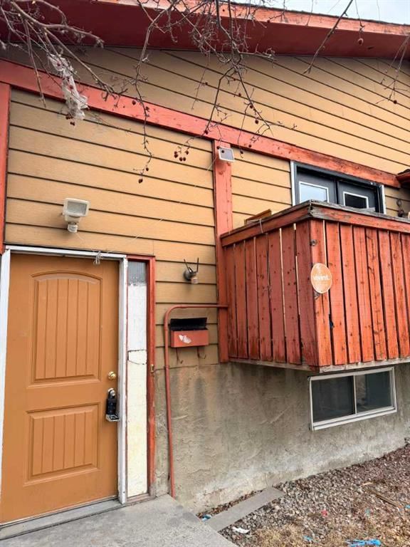 3802 44 Avenue NE, Calgary — photo 4 of 20