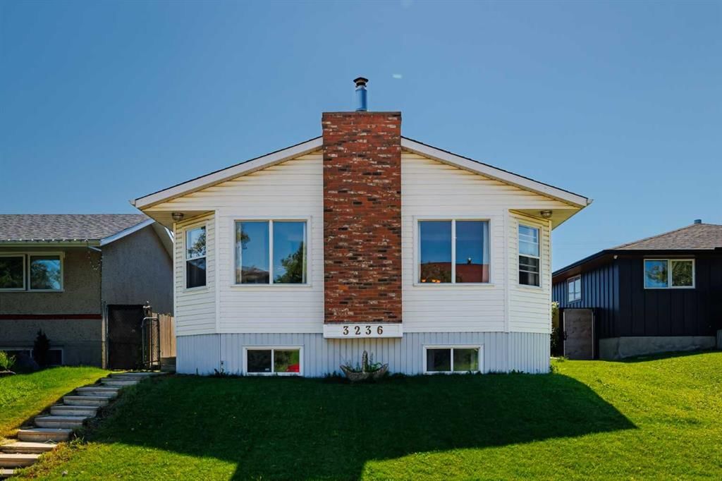 3236 Doverville Crescent SE, Calgary — main listing photo